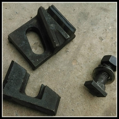 CGTK可調式焊接壓板 船舶港口碼頭船塢行吊軌道固定壓軌器——永年縣北界河店的專業制造